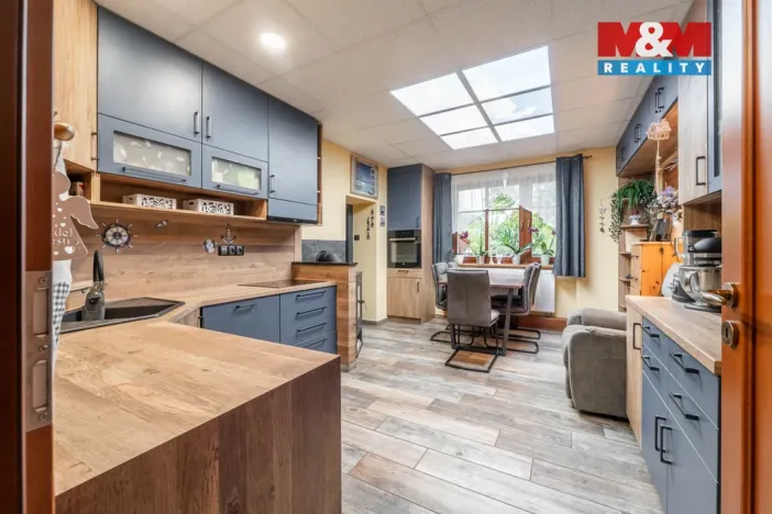 Prodej obchodního prostoru, Bechyně, 340 m2