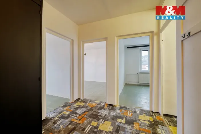 Prodej bytu 4+1, Blatno, 81 m2