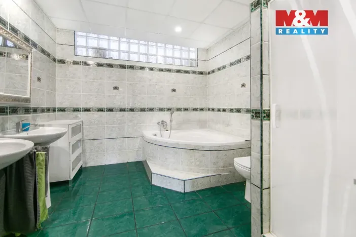 Prodej atypického bytu, Březová, Smetanova, 177 m2