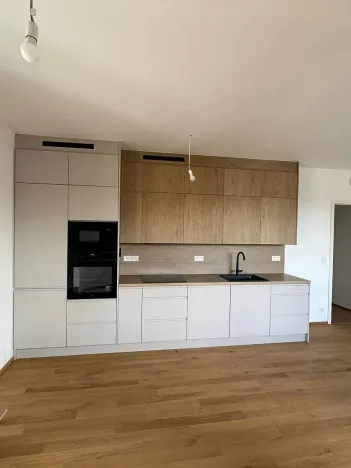 Prodej bytu 2+kk, Praha - Radlice, U Komína, 58 m2