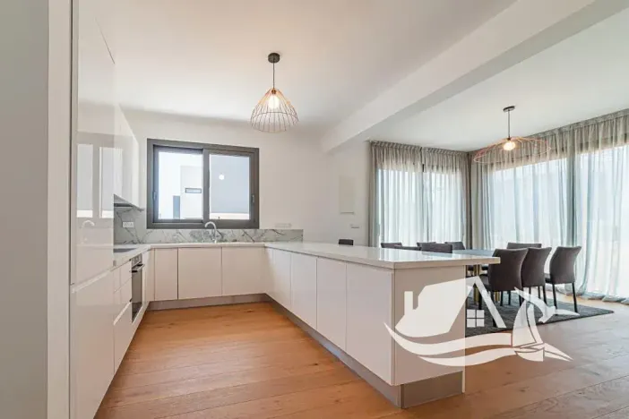 Prodej bytu 3+kk, Lemesos, Kypr, 89 m2