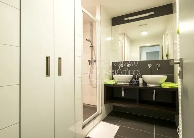 Pronájem pokoje, Praha - Kobylisy, Střelničná, 16 m2