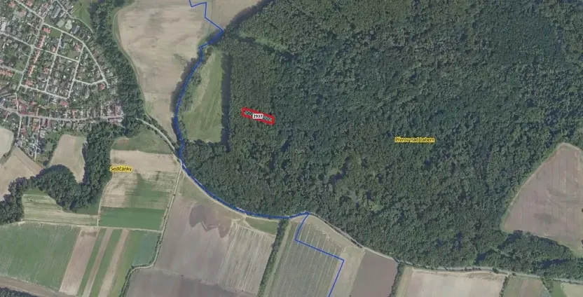 Prodej pozemku, Přerov nad Labem, 1975 m2