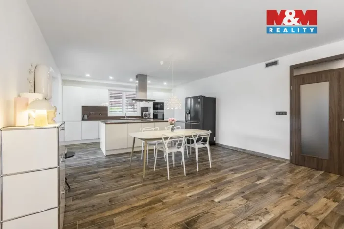 Prodej rodinného domu, Bořanovice, V sazenicích, 285 m2