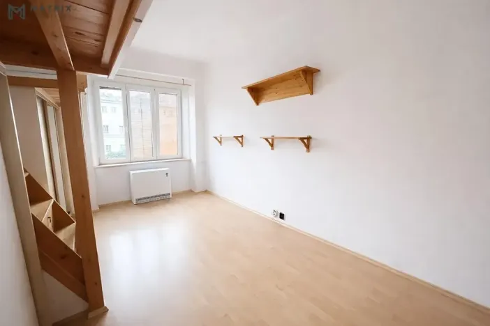 Pronájem bytu 2+kk, Praha - Vršovice, 56 m2