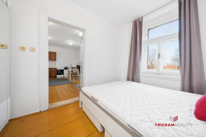 Pronájem bytu 2+kk, Hradec Králové, Dlouhá, 38 m2