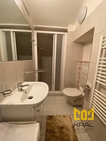 Pronájem bytu 1+kk, Praha - Uhříněves, náměstí Bratří Jandusů, 35 m2