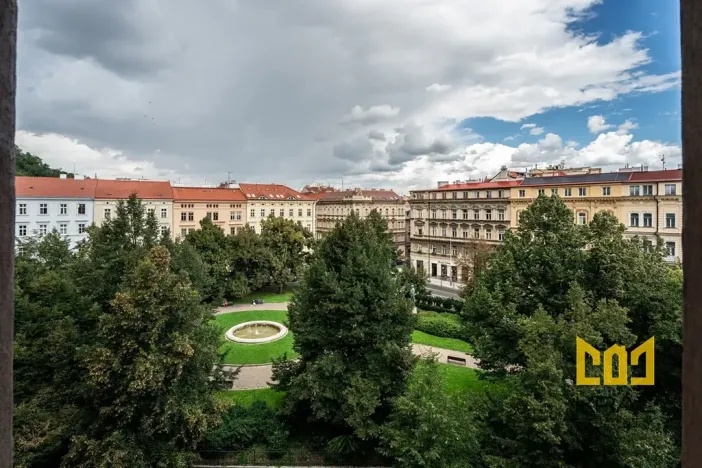 Pronájem bytu 3+1, Praha - Smíchov, Arbesovo náměstí, 113 m2