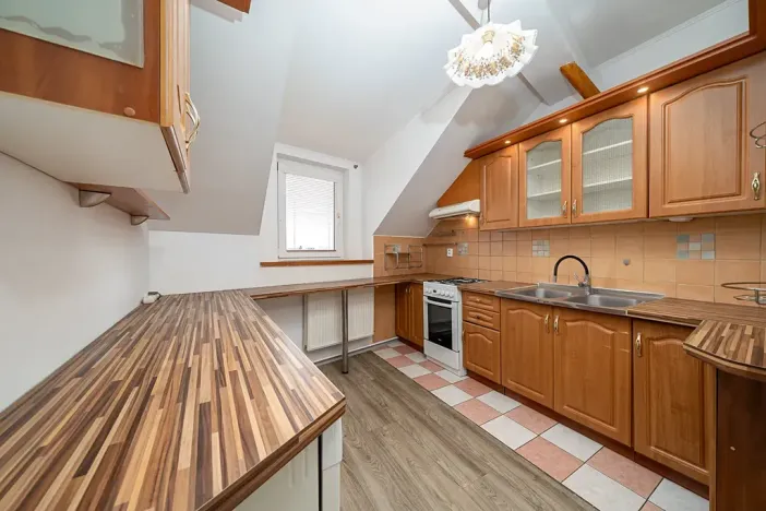 Prodej bytu 3+1, Olomouc, Chválkovická, 92 m2