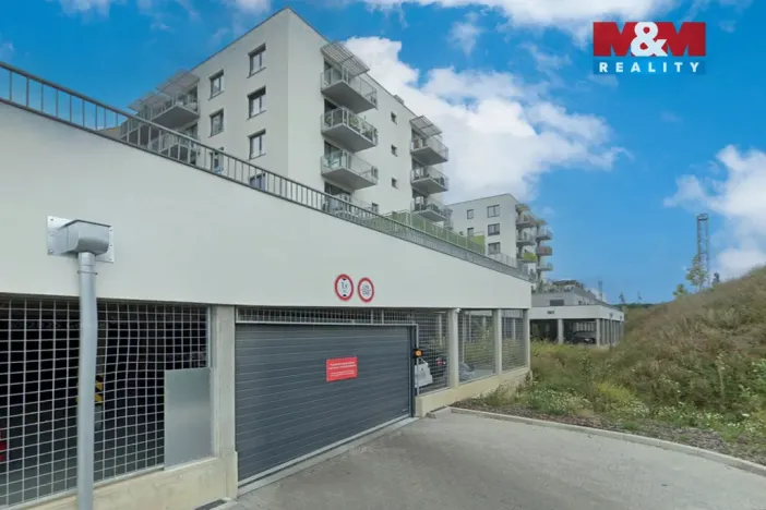 Prodej garážového stání, Praha, Čerpadlová, 33 m2