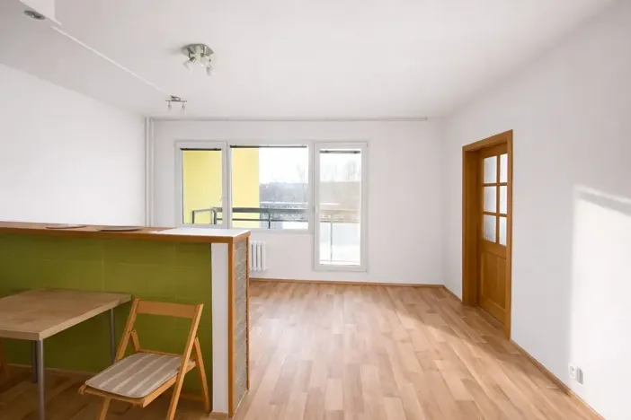 Pronájem bytu 2+kk, Brno, Krymská, 40 m2