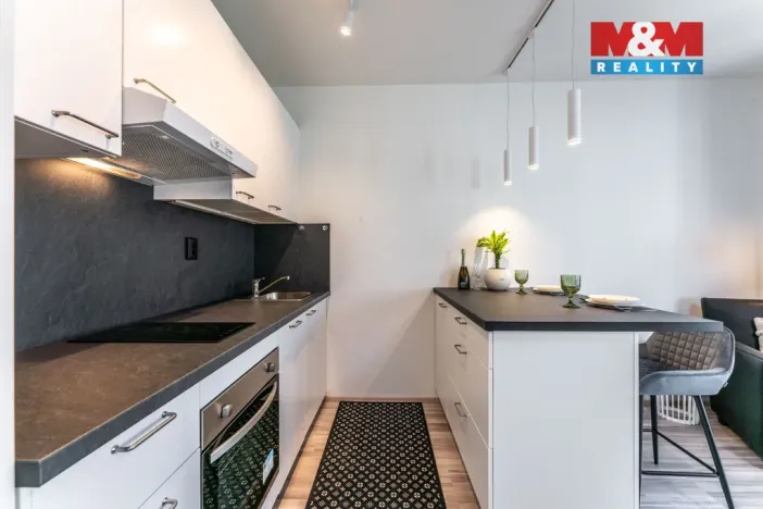 Pronájem bytu 2+kk, Praha - Ruzyně, Huppnerova, 54 m2