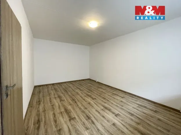 Pronájem bytu 2+1, Sokolov, Švabinského, 40 m2