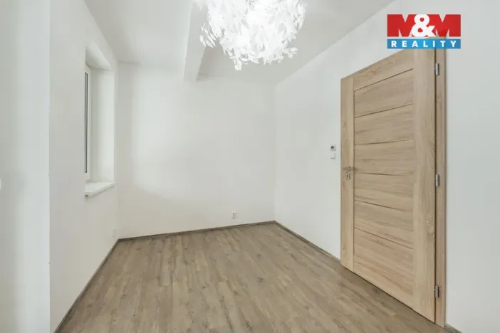 Prodej rodinného domu, Zbuzany, U Menhiru III, 150 m2