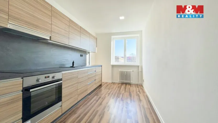 Pronájem bytu 1+1, Ostrava - Poruba, Čs. exilu, 38 m2