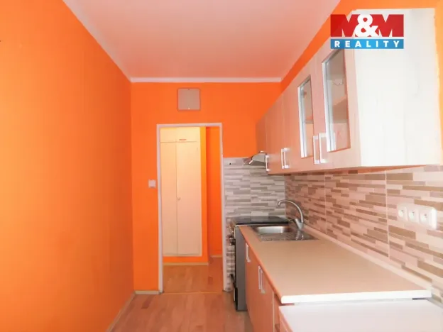 Pronájem bytu 1+1, Cheb, U Stadionu, 41 m2