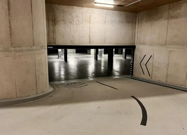 Prodej garážového stání, Brno, Bratislavská, 19 m2