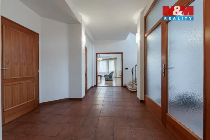 Prodej rodinného domu, Kolová - Háje, 330 m2