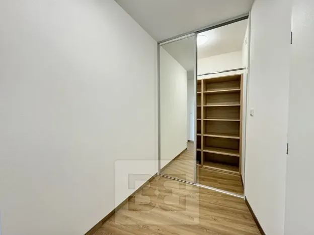 Pronájem bytu 2+kk, Znojmo, Tovární, 50 m2