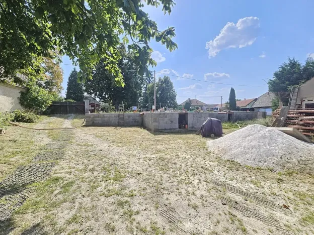 Prodej pozemku pro bydlení, Slatina, 5474 m2