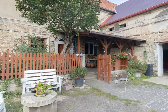 Prodej vícegeneračního domu, Bžany, 240 m2