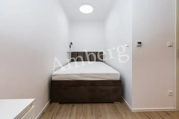 Pronájem bytu 1+kk, Praha - Karlín, Křižíkova, 32 m2