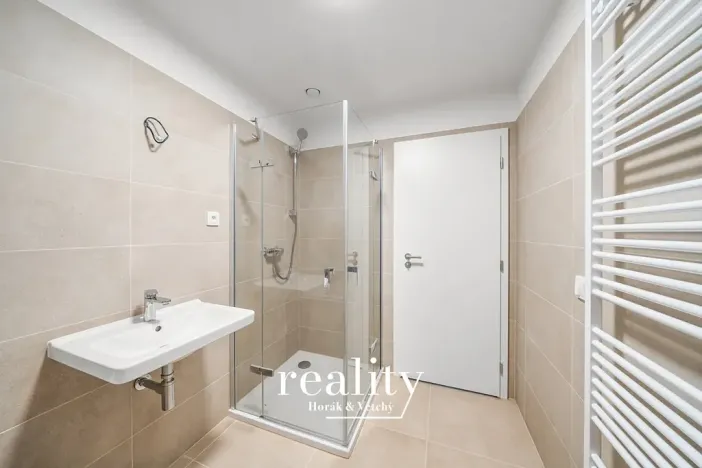 Prodej bytu 3+kk, Znojmo, Jarošova, 76 m2