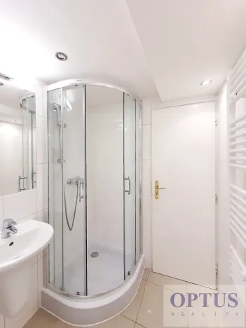 Pronájem bytu 1+kk, Praha - Podolí, Levá, 25 m2