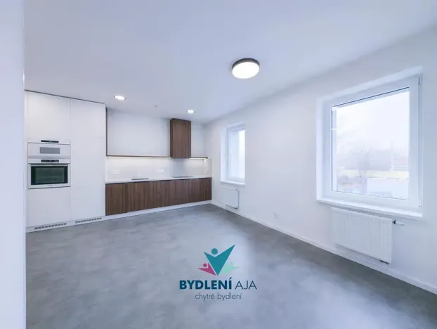 Pronájem bytu 2+kk, Teplice, Novosedlická, 44 m2