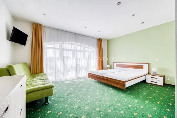 Prodej ubytování, Rosovice, 900 m2