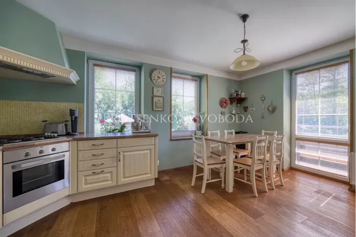 Prodej rodinného domu, Ledečko, 257 m2