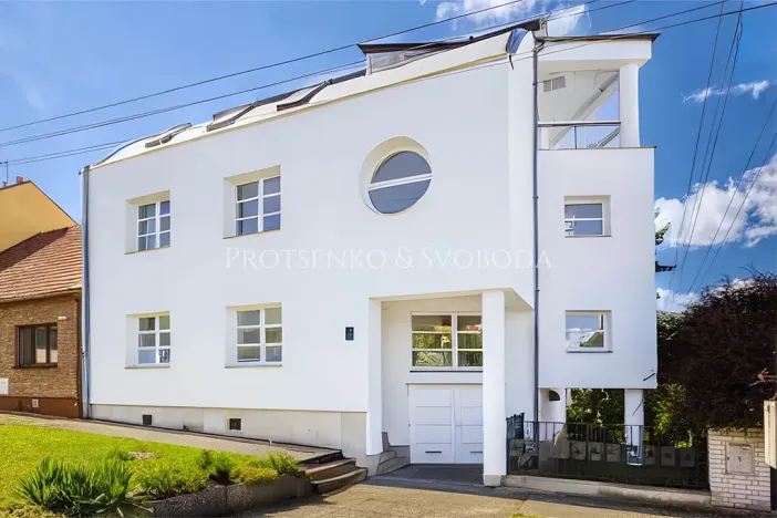 Prodej vícegeneračního domu, Křižanov, Benešovo náměstí, 530 m2