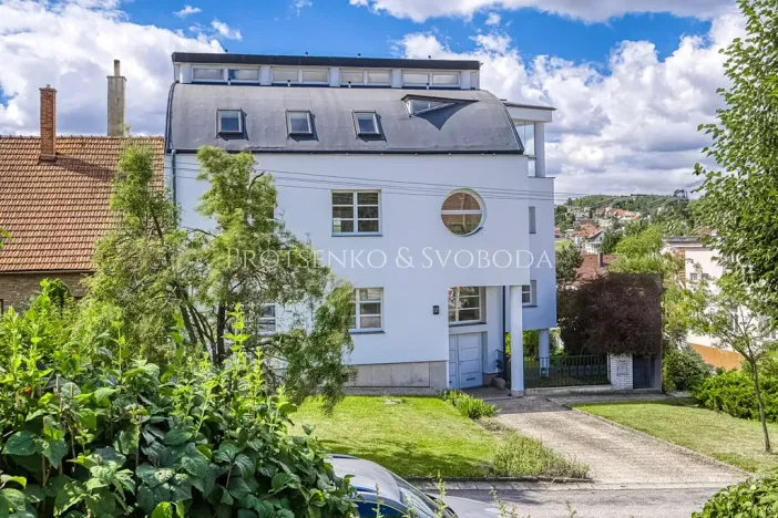 Prodej ubytování, Křižanov, Benešovo náměstí, 530 m2