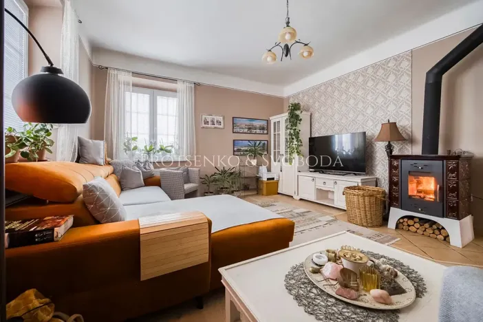 Prodej rodinného domu, Suchdol nad Lužnicí, Pražská, 180 m2