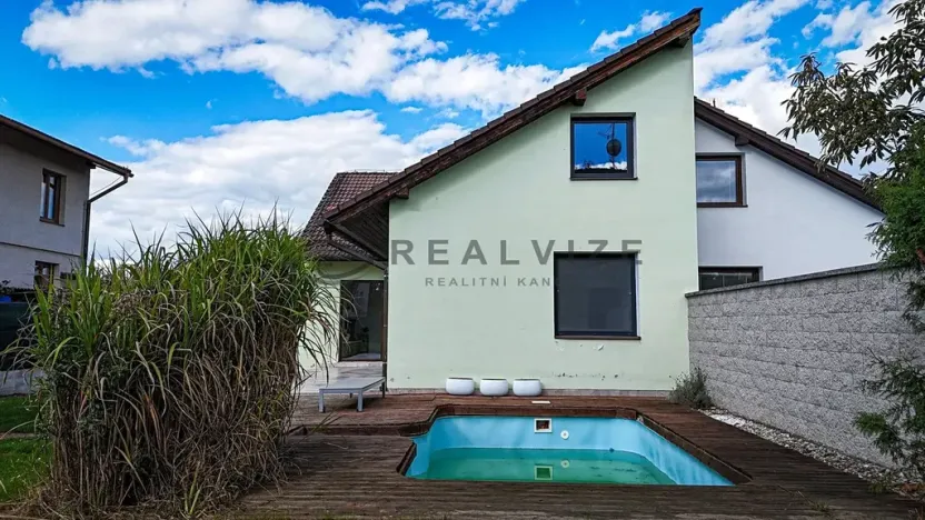 Prodej rodinného domu, Roudné, 265 m2