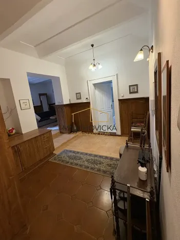 Pronájem bytu 3+kk, Žebrák, Náměstí, 88 m2