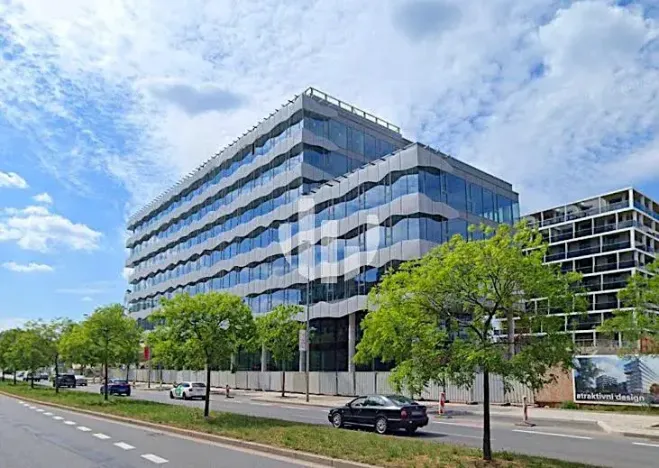 Pronájem kanceláře, Praha - Karlín, Rohanské nábřeží, 1000 m2