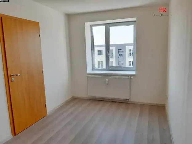 Prodej bytu 2+kk, Milovice, Višňová, 33 m2