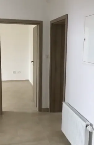 Pronájem kanceláře, Praha - Žižkov, K vrcholu, 200 m2