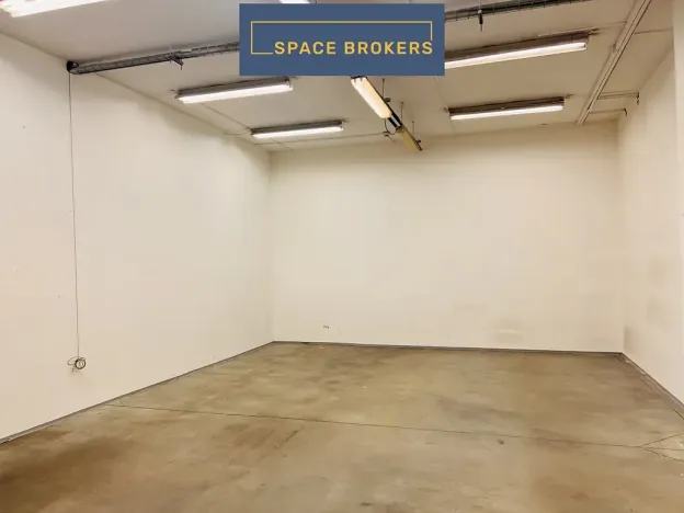 Pronájem skladu, Praha, 1290 m2