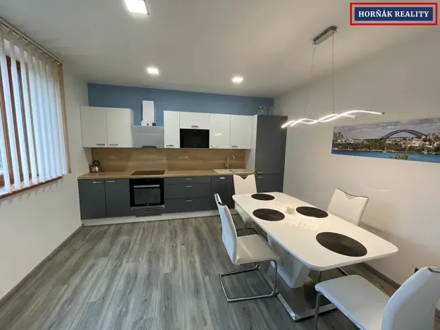 Pronájem rodinného domu, Letonice, 120 m2