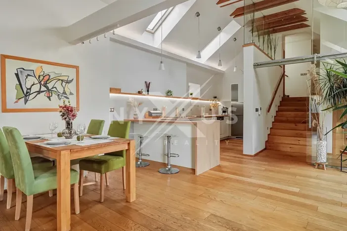 Prodej rodinného domu, Praha - Kyje, Hodějovská, 308 m2