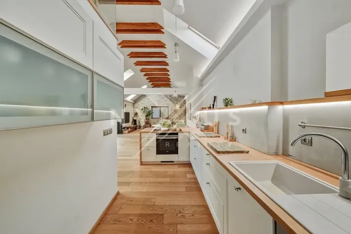 Prodej rodinného domu, Praha - Kyje, Hodějovská, 308 m2