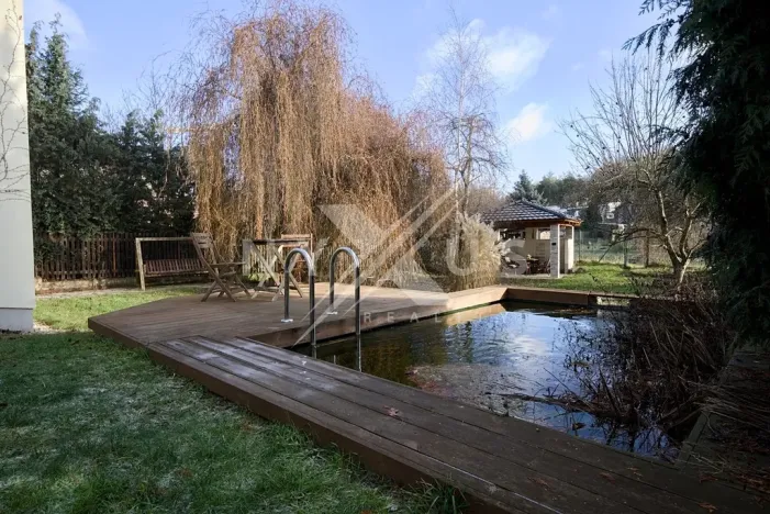 Prodej rodinného domu, Praha - Kyje, Hodějovská, 308 m2