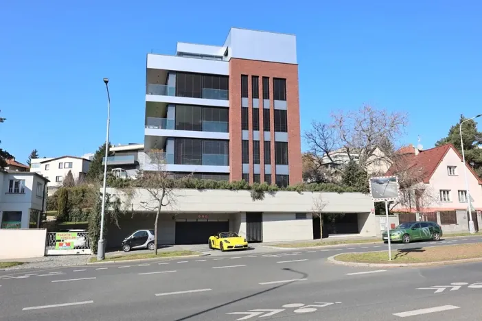 Prodej bytu 3+kk, Praha - Podolí, Jeremenkova, 115 m2