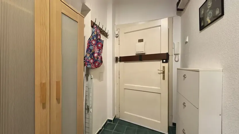 Pronájem bytu 2+kk, Praha - Holešovice, Komunardů, 50 m2