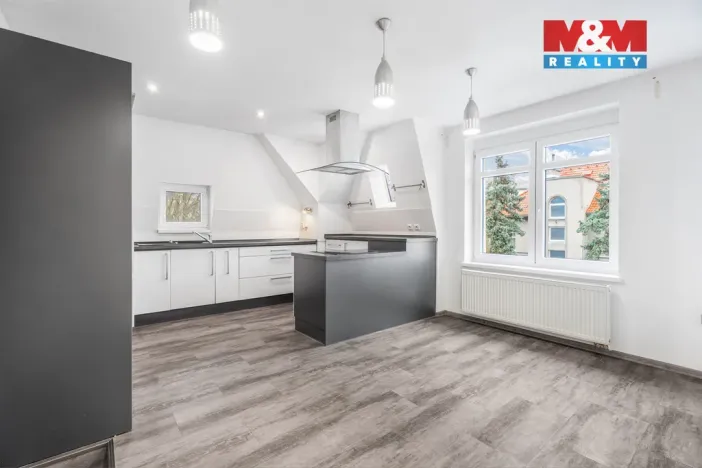 Prodej bytu 3+kk, Teplice, Škroupova, 72 m2