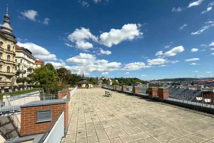 Pronájem bytu 3+kk, Praha - Vinohrady, U Zvonařky, 90 m2