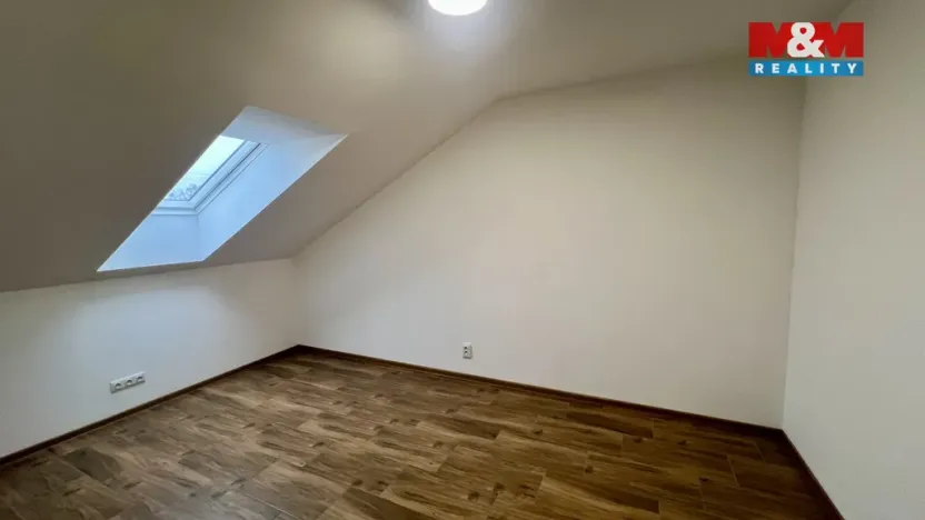 Pronájem rodinného domu, Měník, 150 m2