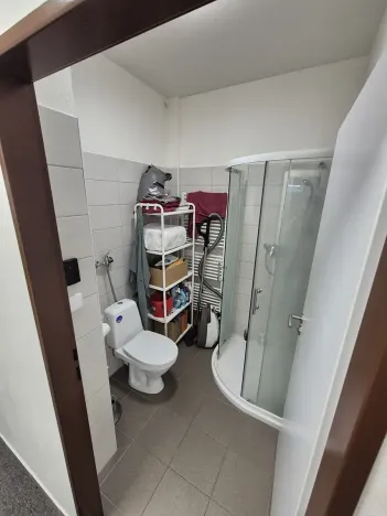 Pronájem kanceláře, Brno, Hněvkovského, 79 m2